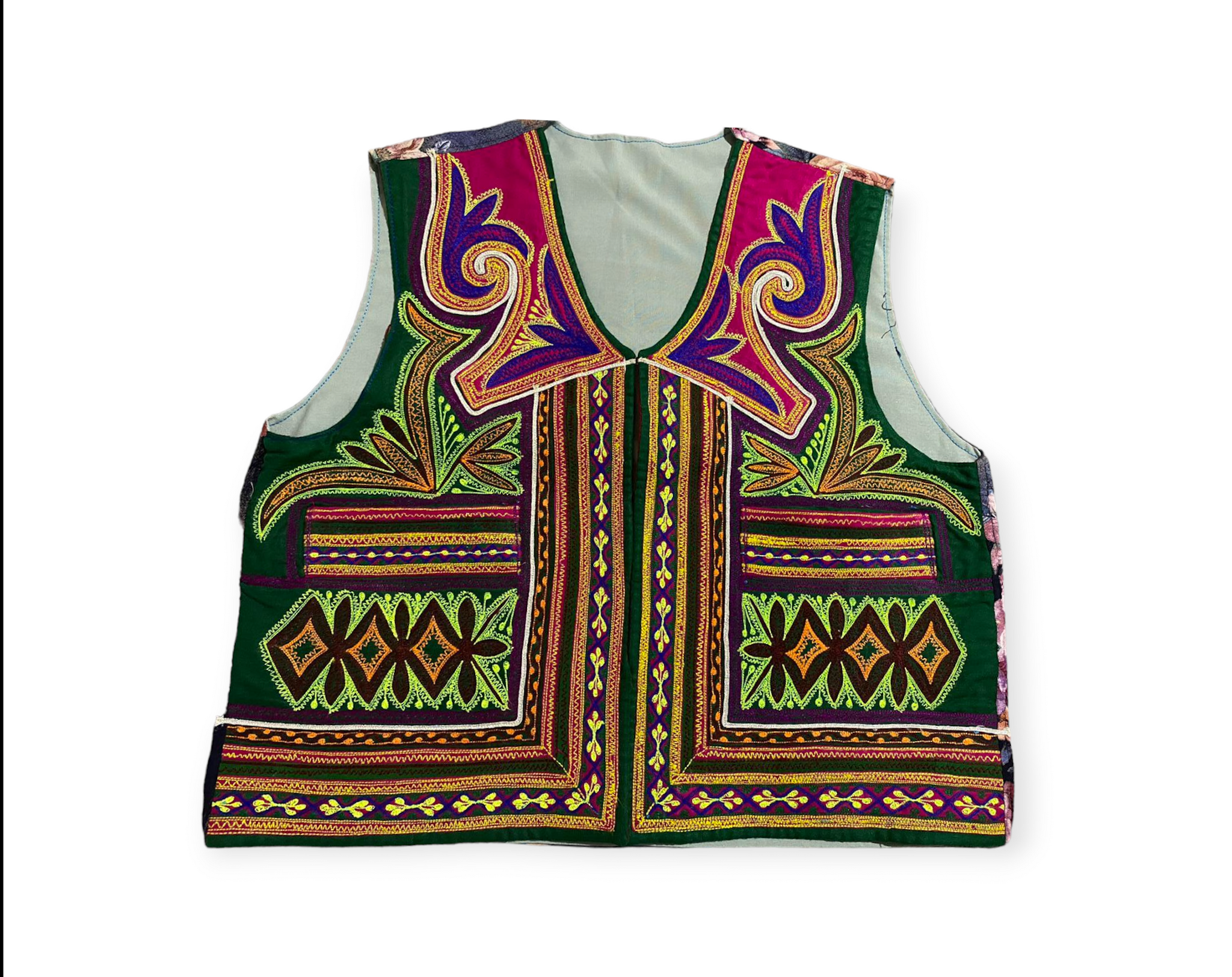 Khatima Vest