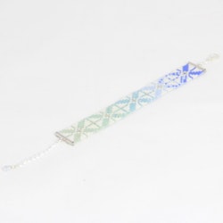 The Chain in Ombre - Bracelet with Palestinian Tatreez Pattern