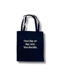 Tygpåse - One day or day one. You decide.