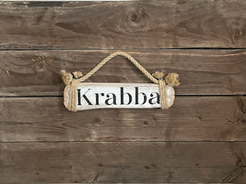 Krabba - skylt av drivved