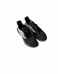 Adidas ”Sobakow” skor
