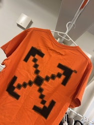 Off White Arrow Print T-Shirt M