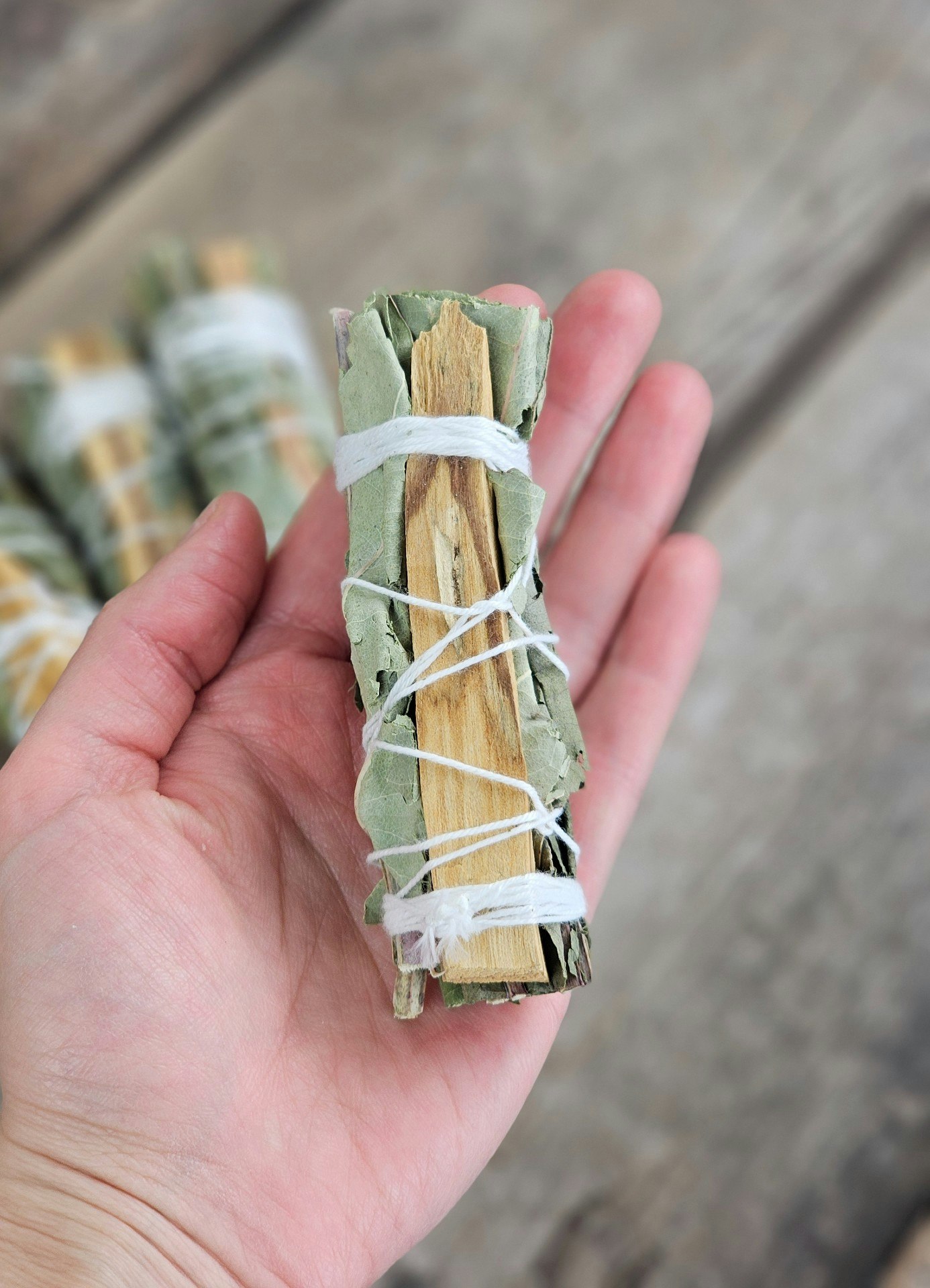 Palo Santo (Heligt trä) i kombination med Eukalyptus