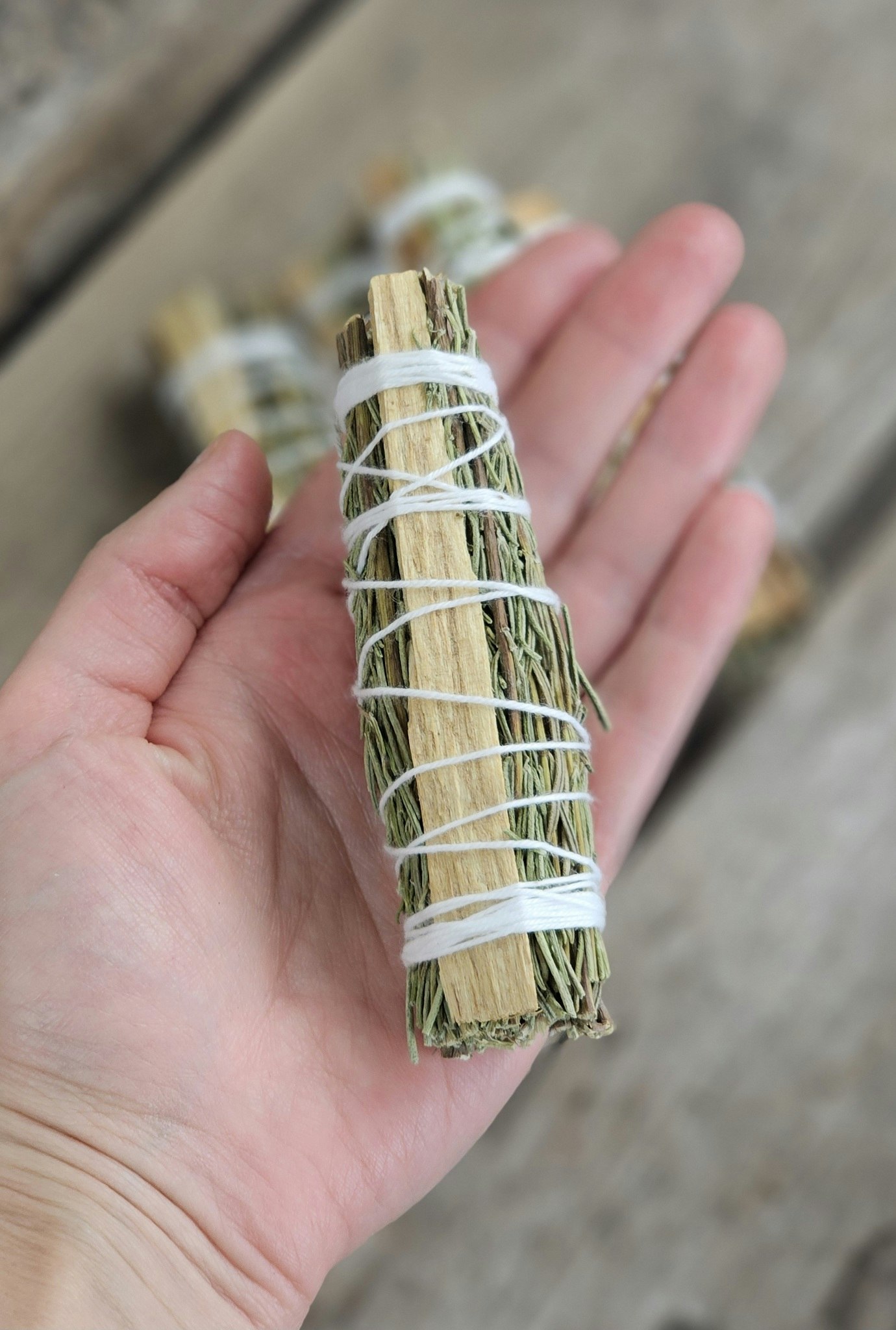 Palo Santo (Heligt trä) i kombination med Rosmarin