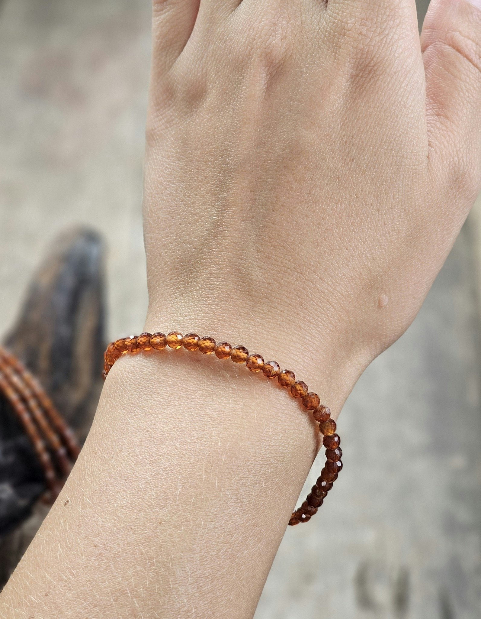 Spessartin Granat, armband 4mm facetterade pärlor