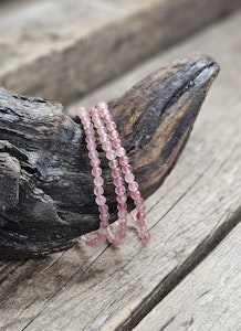 Jordgubbskvarts, armband 4mm facetterade pärlor