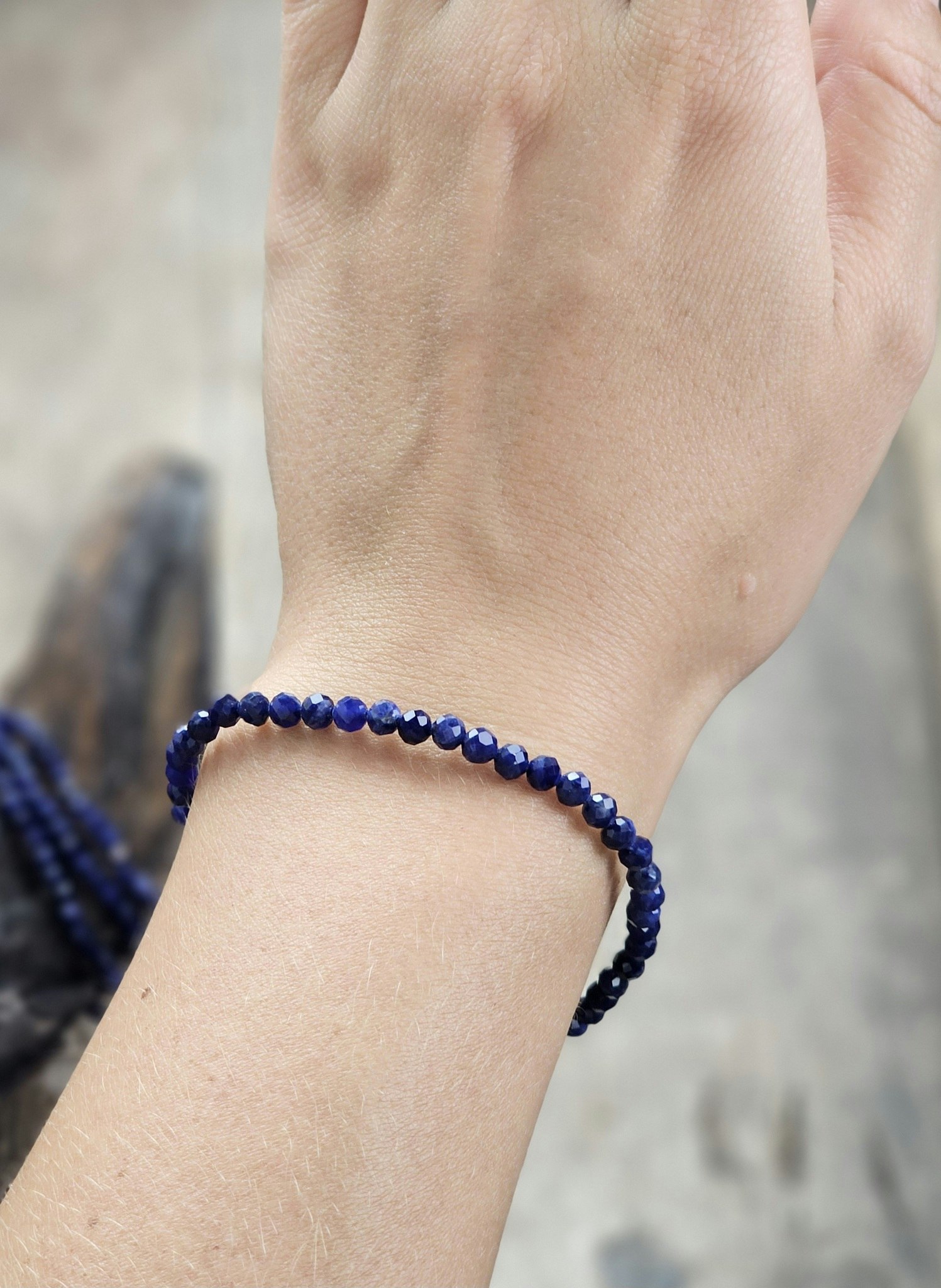 Sodalit, armband 4mm facetterade pärlor