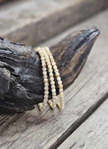 Pärlemor, armband 4mm facetterade pärlor