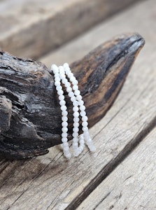 Vit Regnbågsmånsten, armband 4mm facetterade pärlor