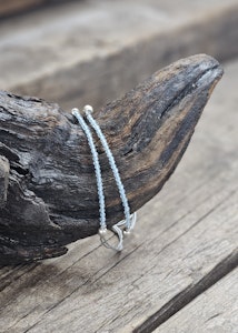 Blå Topas, armband 3mm facetterade pärlor macramé