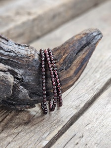Granat, armband 4mm runda pärlor