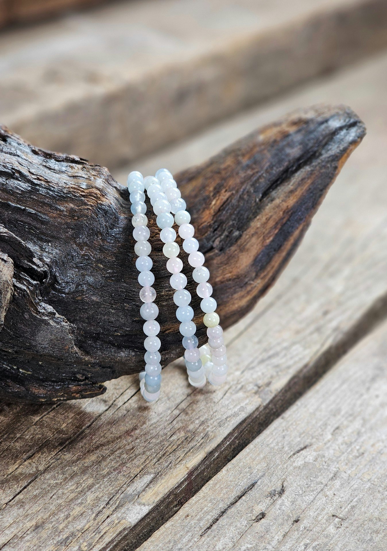 Morganit (Beryll mix), armband 4mm runda pärlor