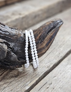 Howlit, armband 4mm runda pärlor