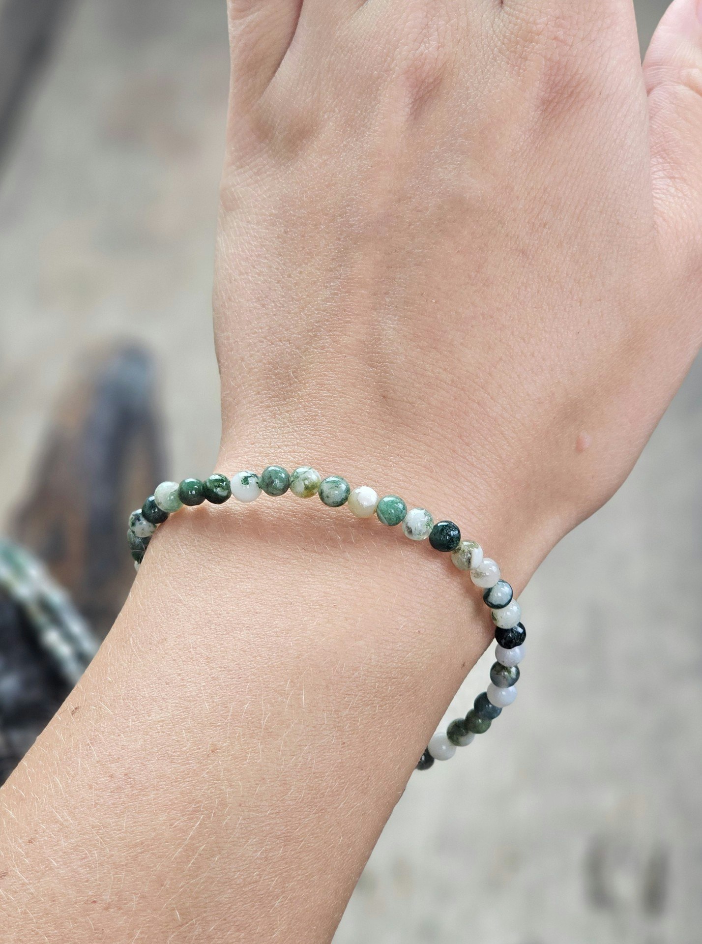 Trädagat, armband 4mm runda pärlor