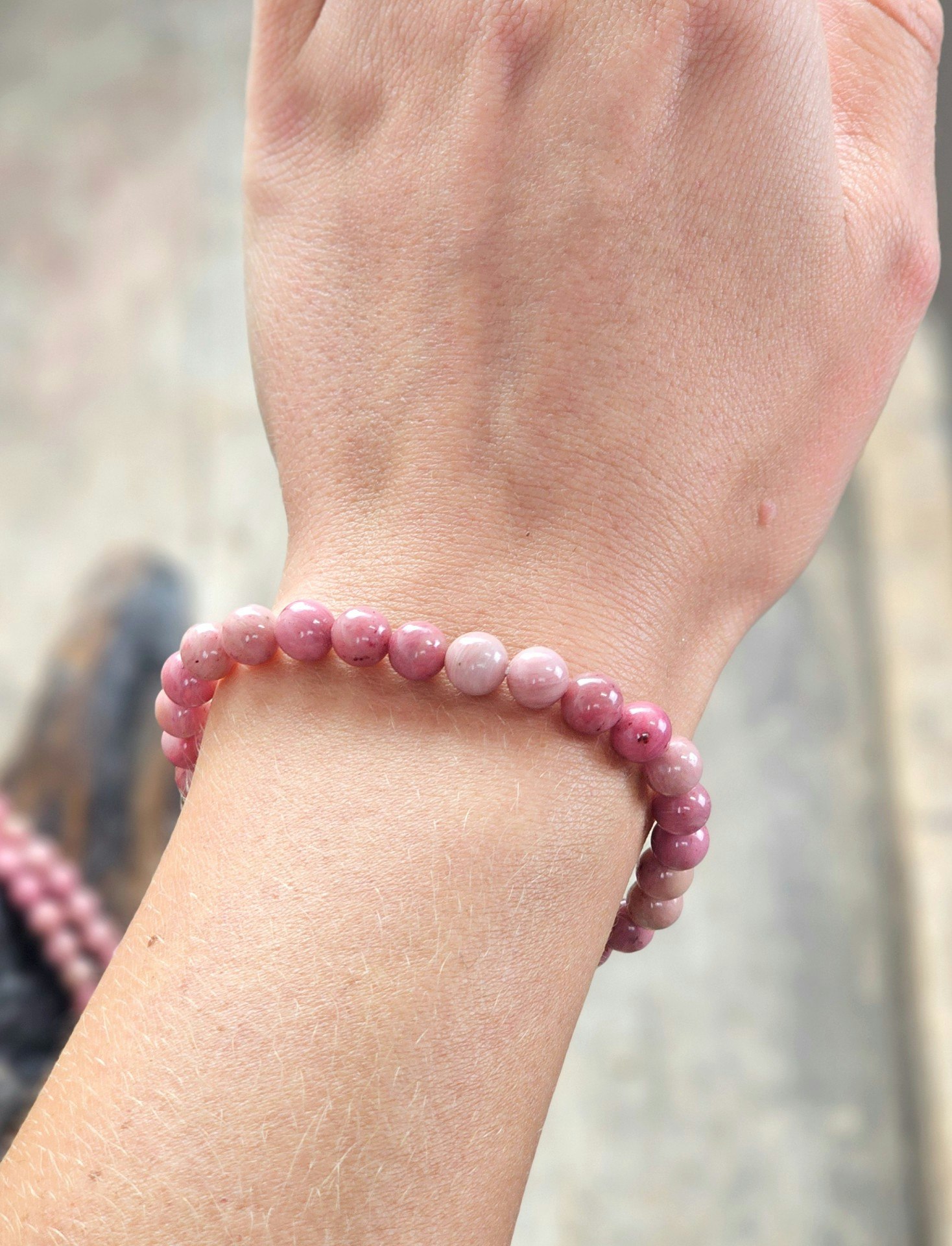 Rosa Rodonit, armband 6mm runda pärlor