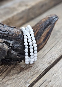Howlit, armband 6mm runda pärlor
