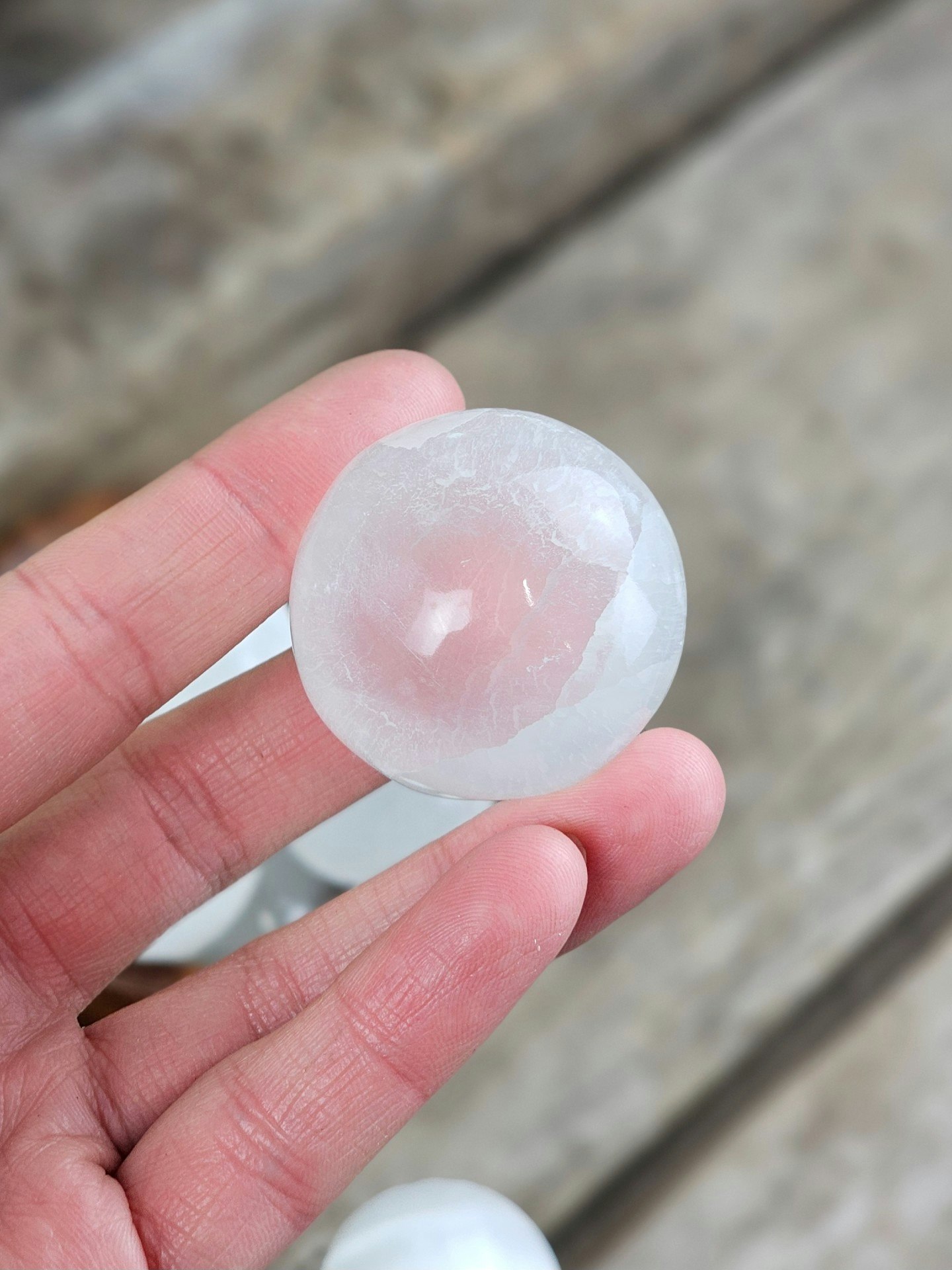 Vit Selenit, litet klot 3-4 cm