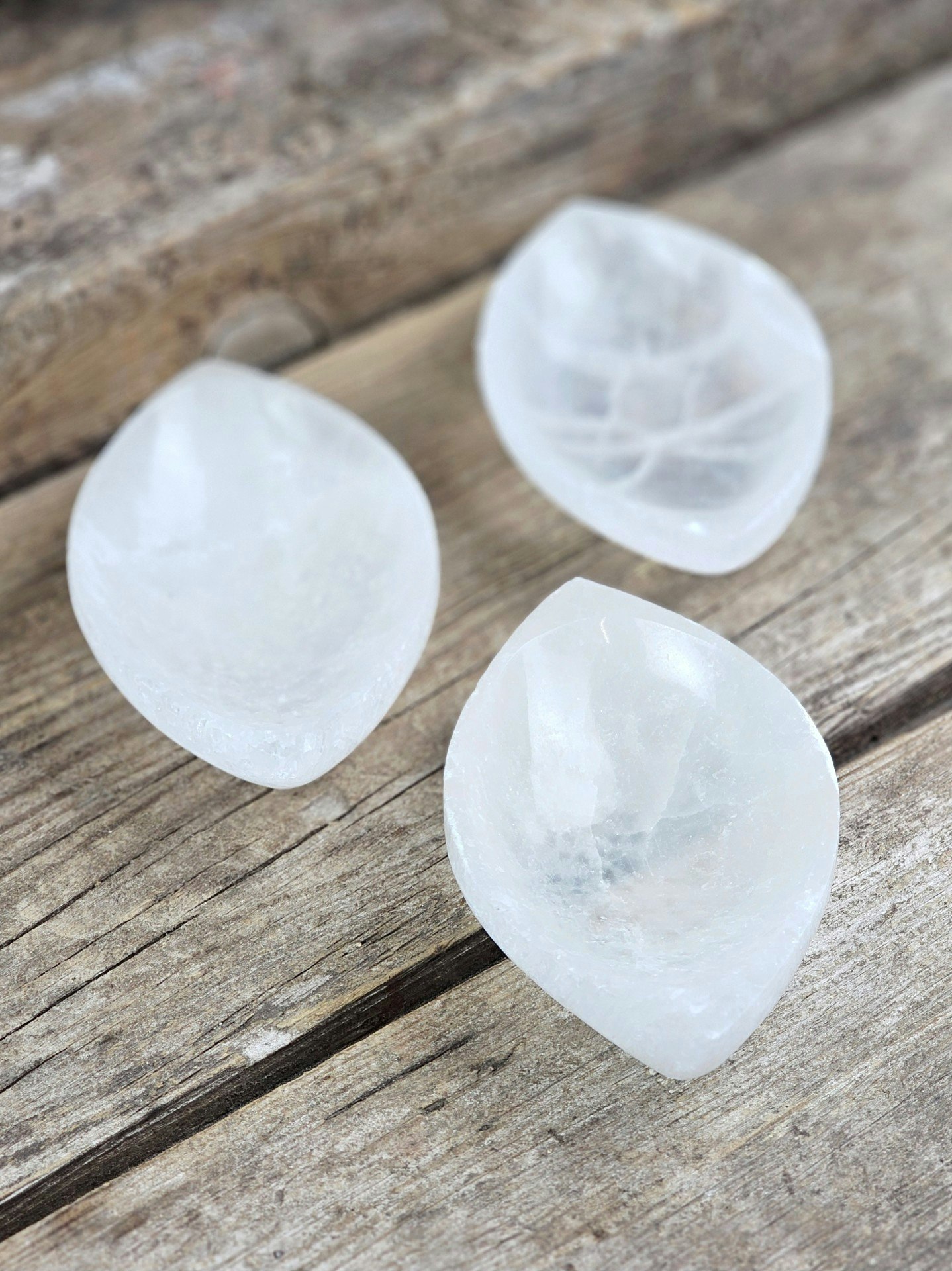 Vit Selenit, oval skål 10 cm