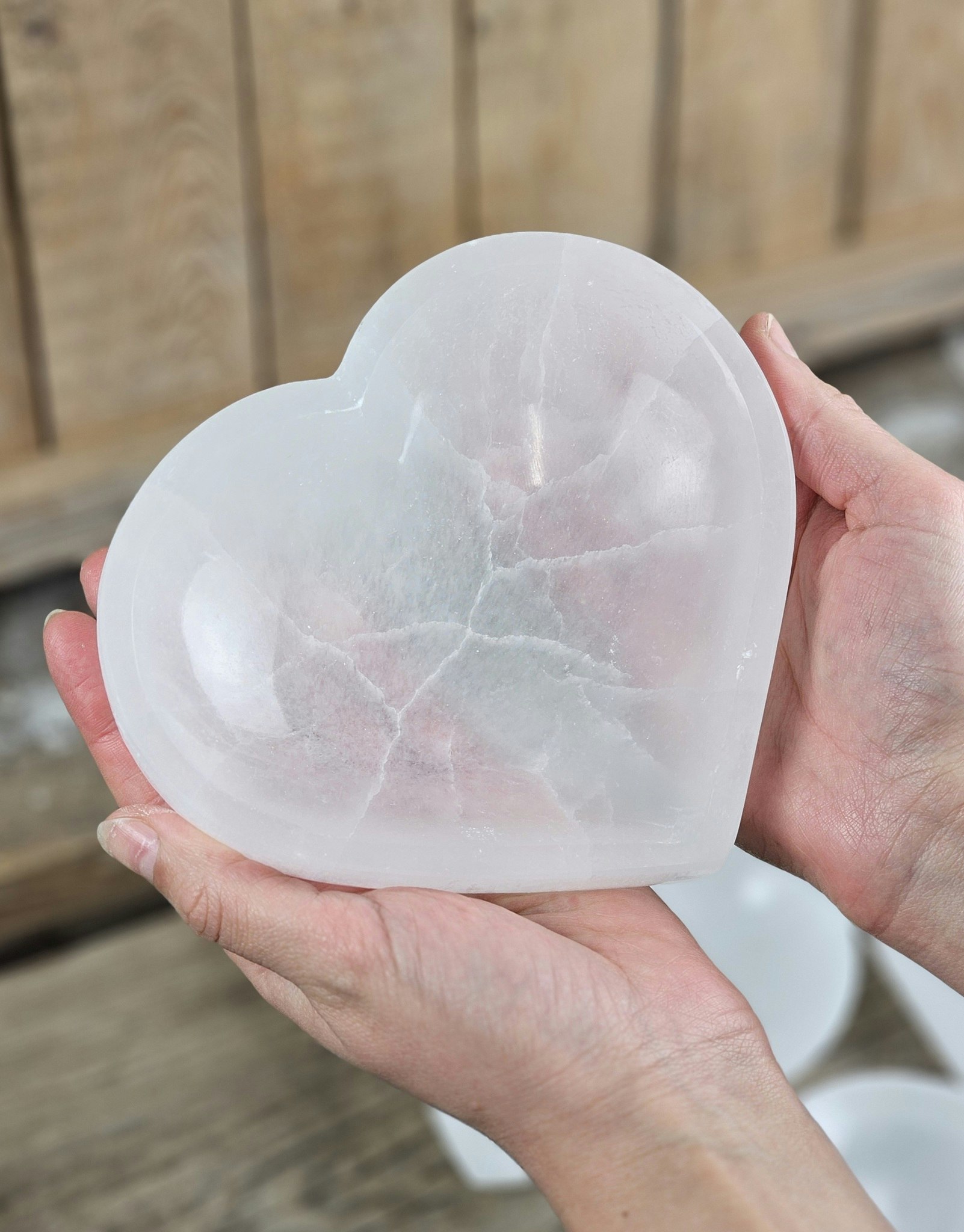 Vit Selenit, extra stort hjärta skål 15 cm
