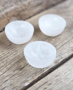 Vit Selenit, mini rund skål 7 cm