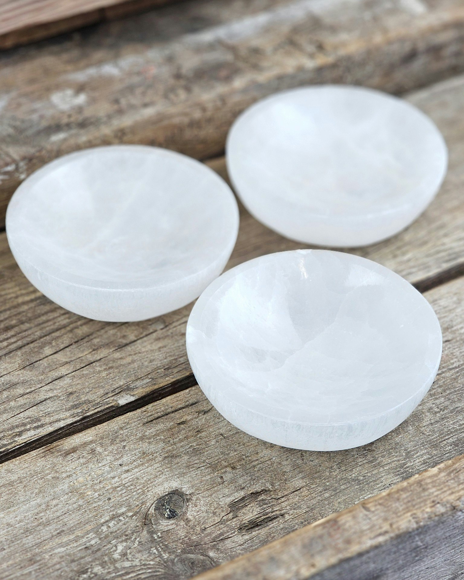 Vit Selenit, stor rund skål 12 cm