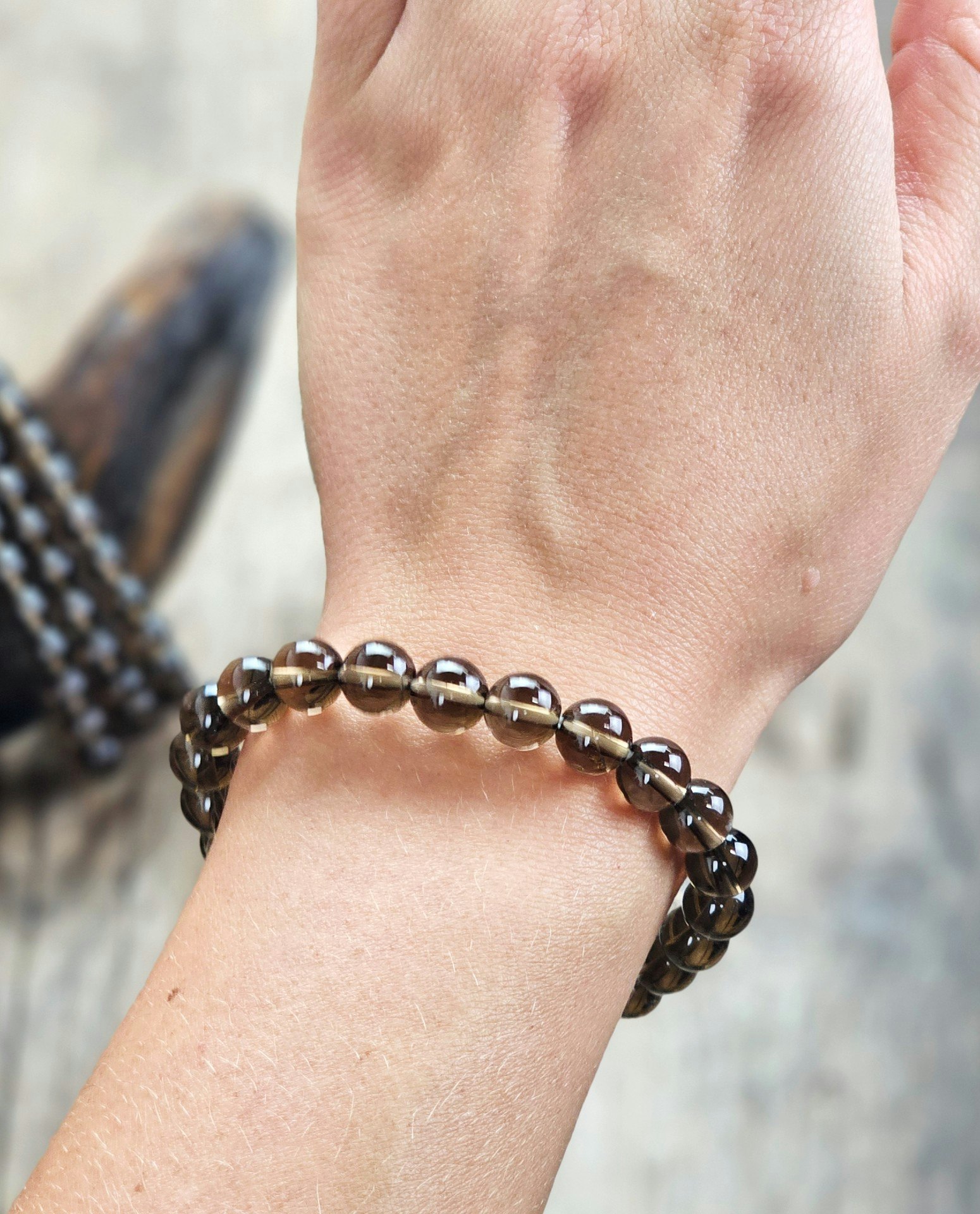 Rökkvarts, armband 8mm runda pärlor