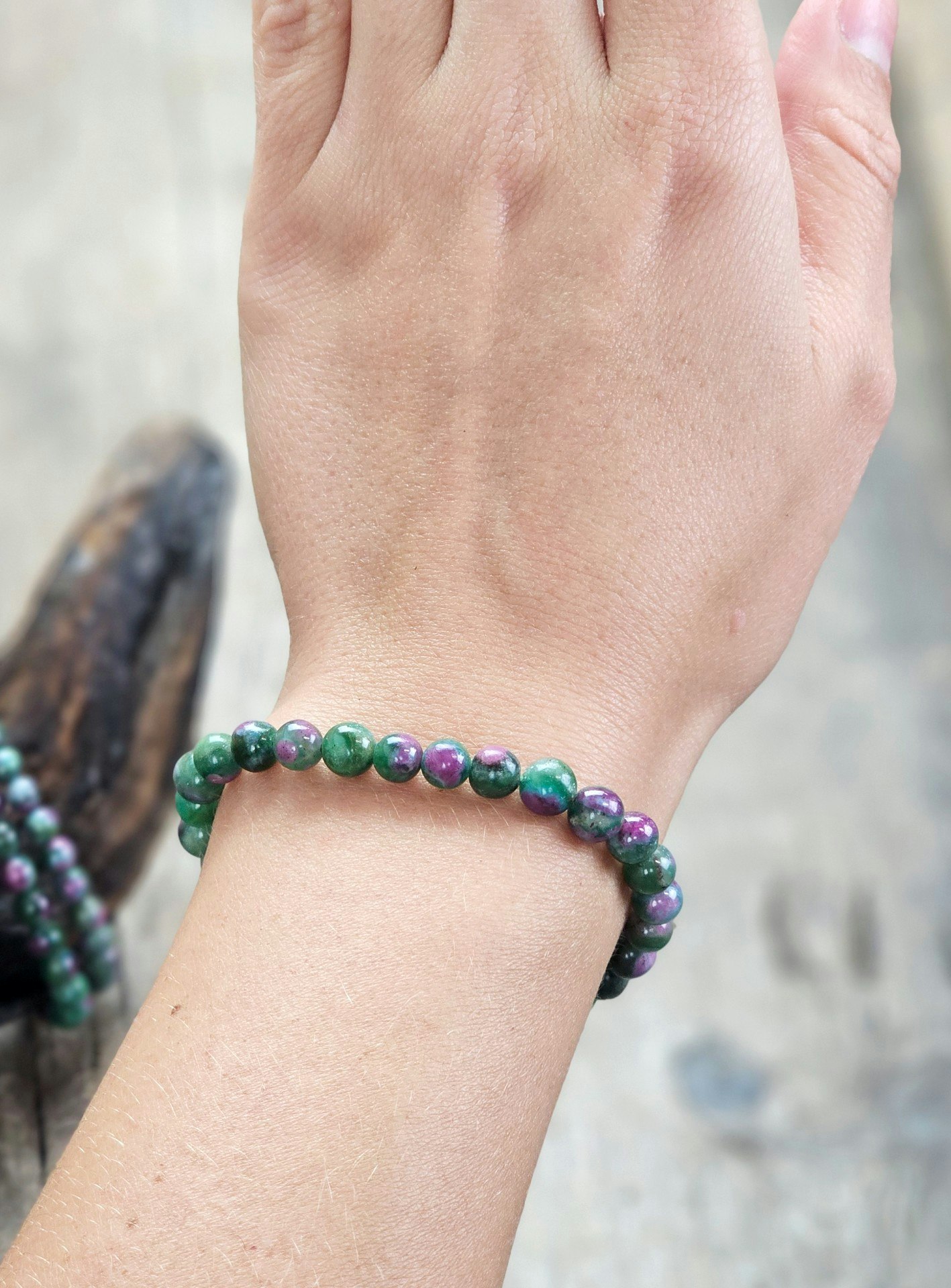 Rubinfuschit, armband 6mm runda pärlor