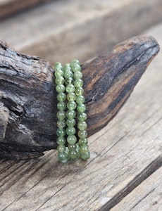 Grön Apatit, armband 6mm runda pärlor