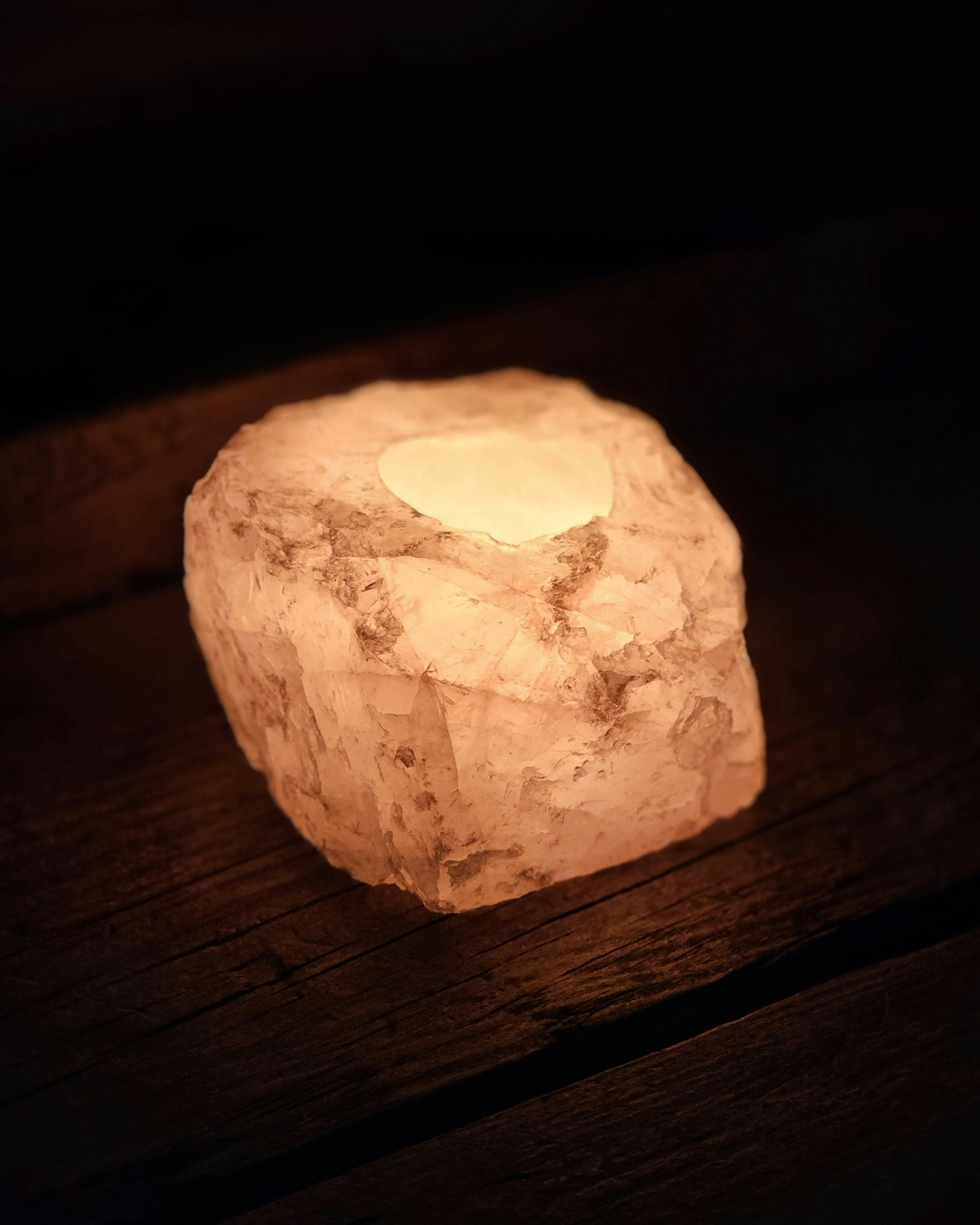 Rosenkvarts rå, ljuslykta