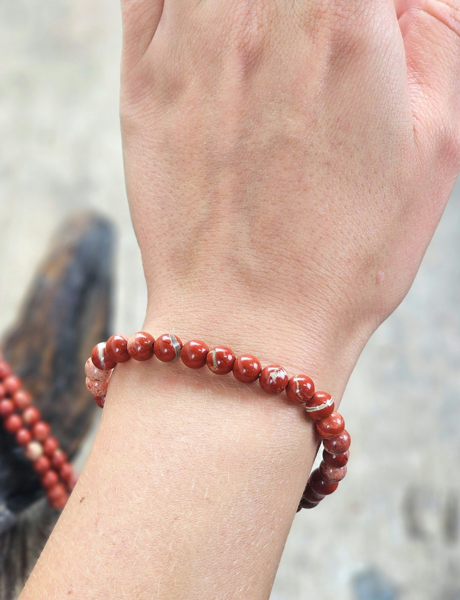 Breccijaspis, armband 6mm runda pärlor