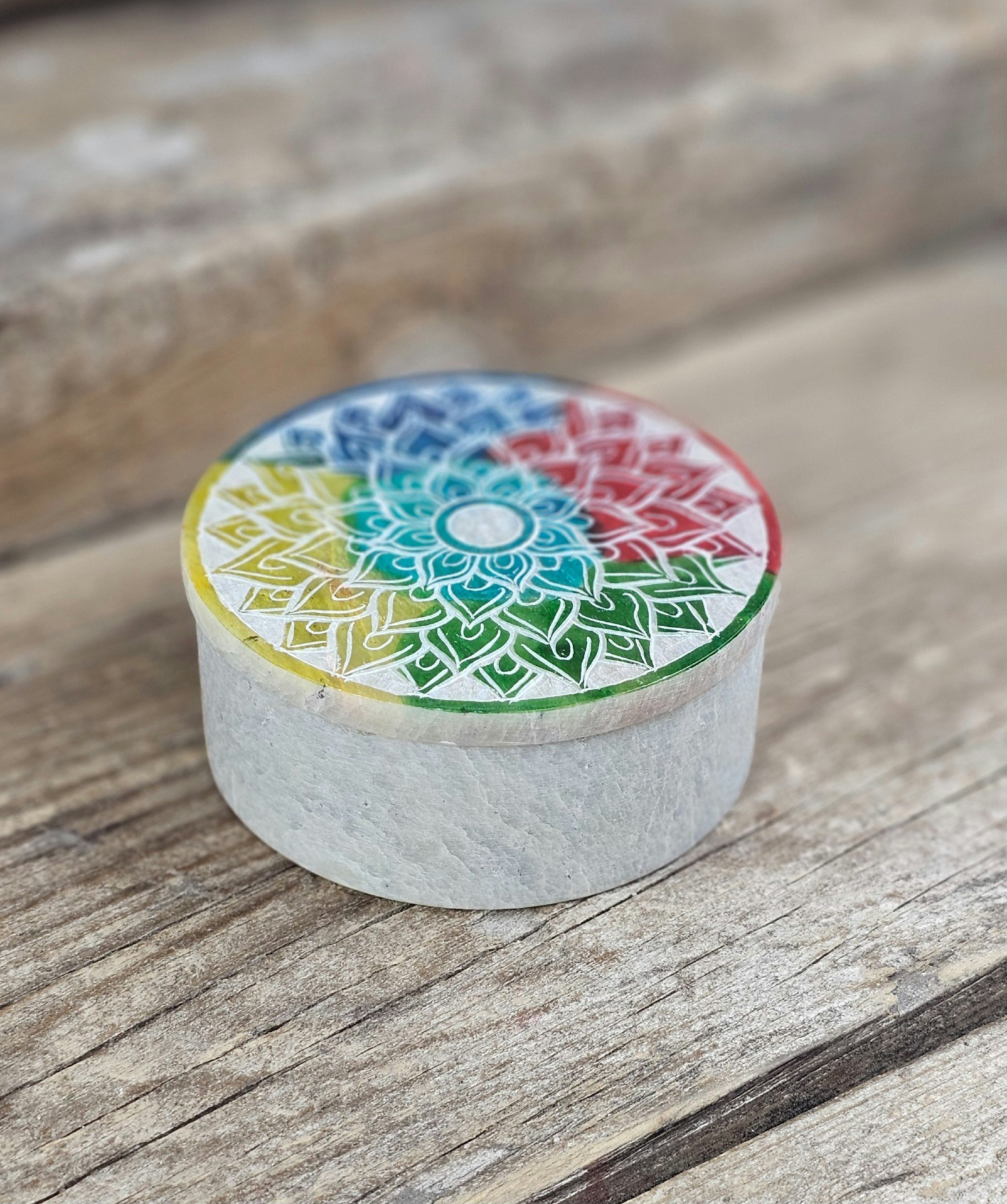Förvaringsask i täljsten, Chakra mandala liten