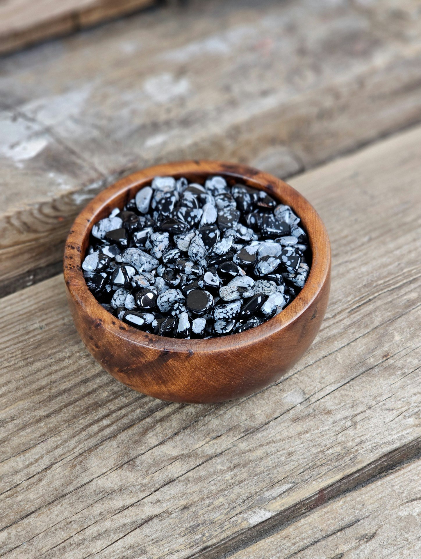 Snöflingeobsidian, små trumlade