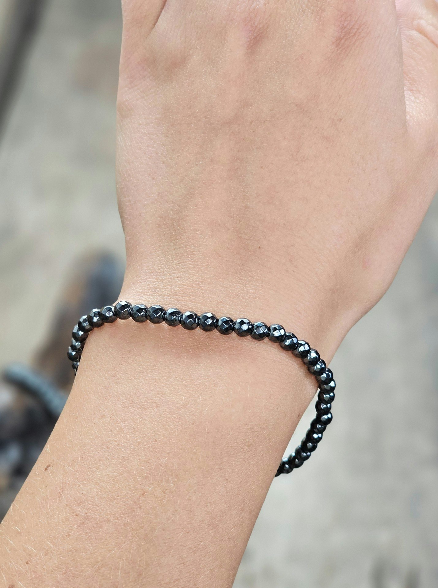 Hematit, armband 4mm facetterade pärlor