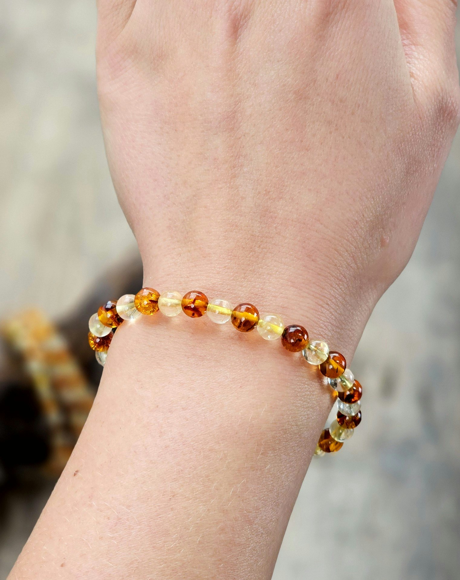 Bärnsten & Citrin mix, armband 6mm runda pärlor