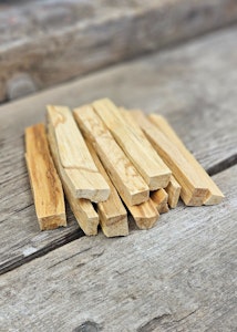 Palo Santo (Heligt trä), storpack små 450 gram