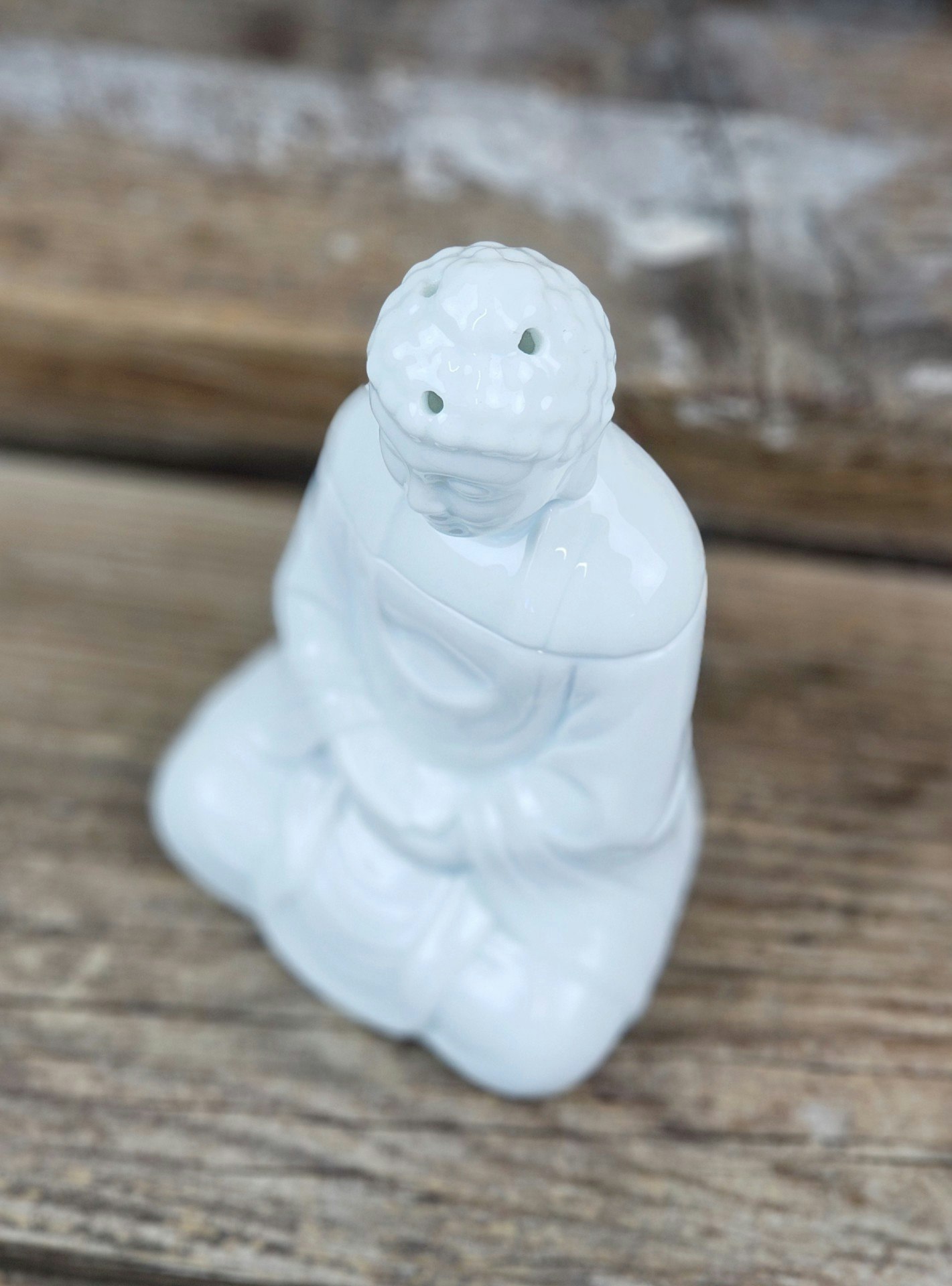 Oljebrännare, Aroma diffuser vit keramik Buddha