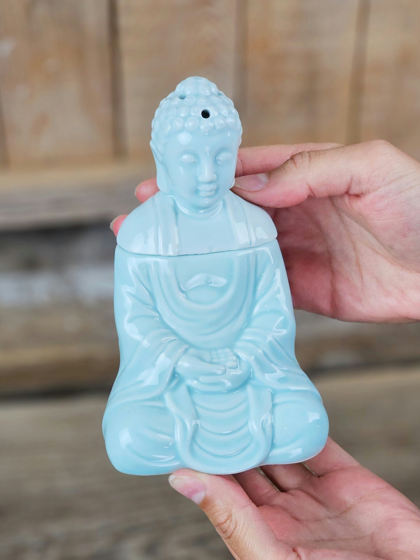 Aromalampa, diffuser ljusblå keramik sitting Buddha