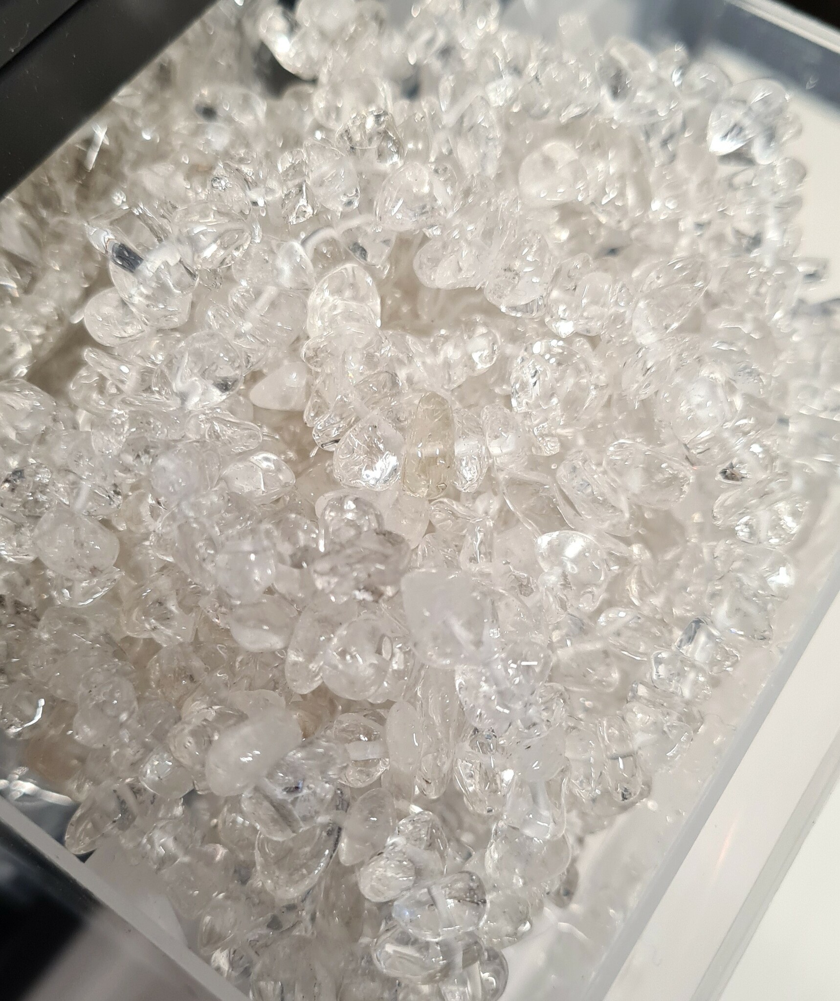 Chipsarmband, Bergskristall (per styck)