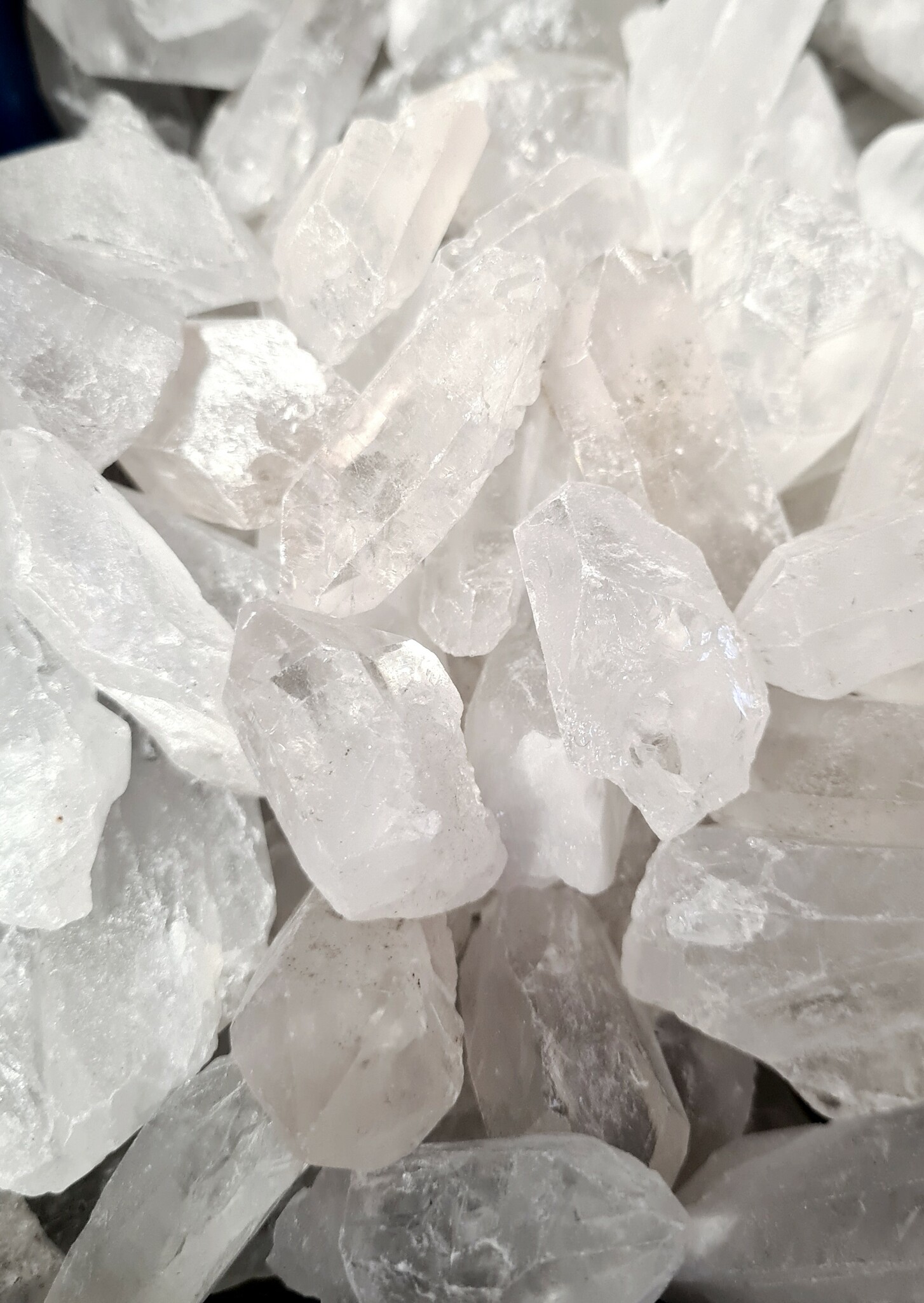 Rå Bergskristallspetsar små (per kilo)