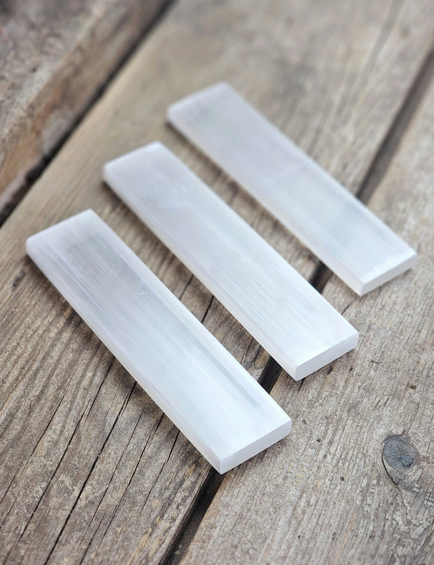 Vit Selenit, polerad laddningsplatta 15 cm