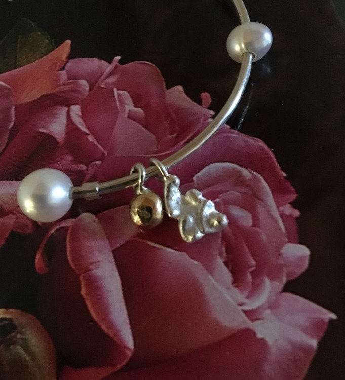 Bracelet With Pearls