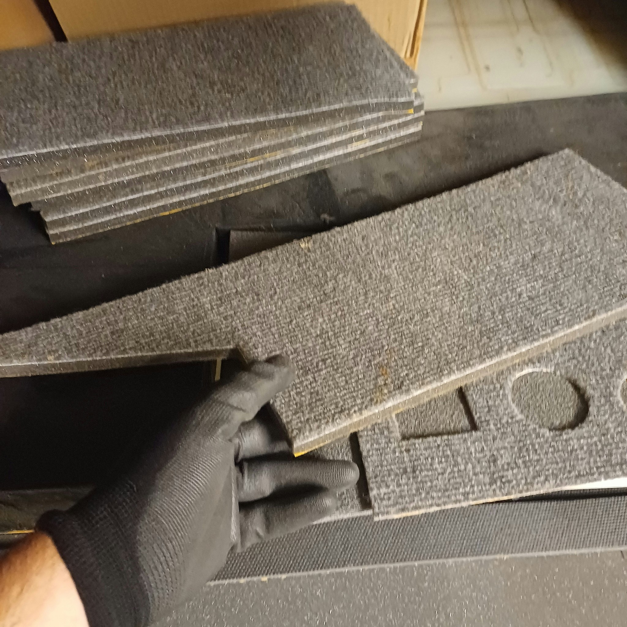 Ljudisolerings-Mystery Box – Proffsspill för kreativa projekt!