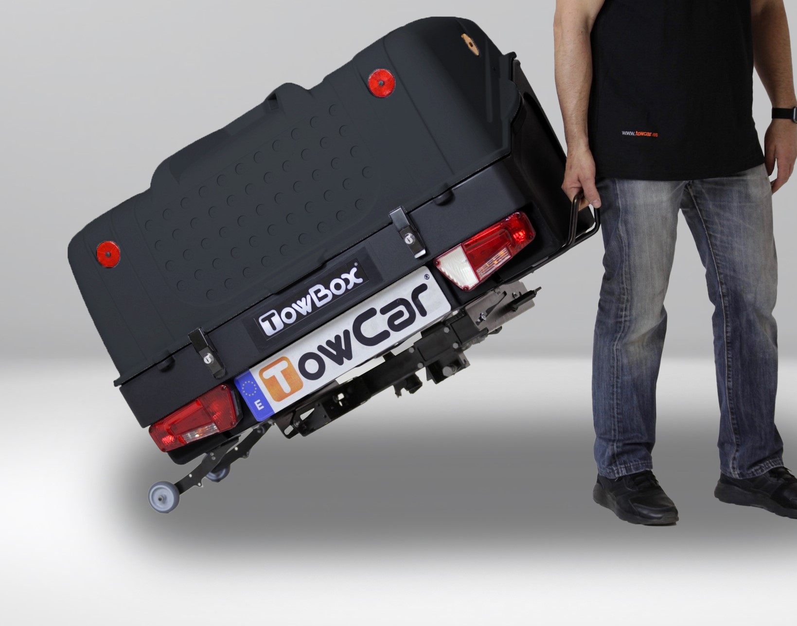 Lastbox för dragkrok Towbox V1 Black Edition