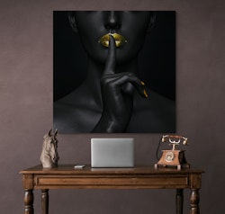 Golden lips