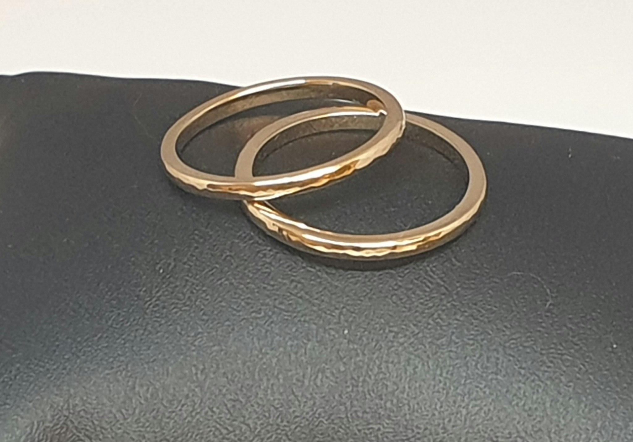 Förlovningsringar i äkta 18 karat guld - Andres´s Design