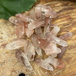 Spets Lemurian Rosa bergkristall