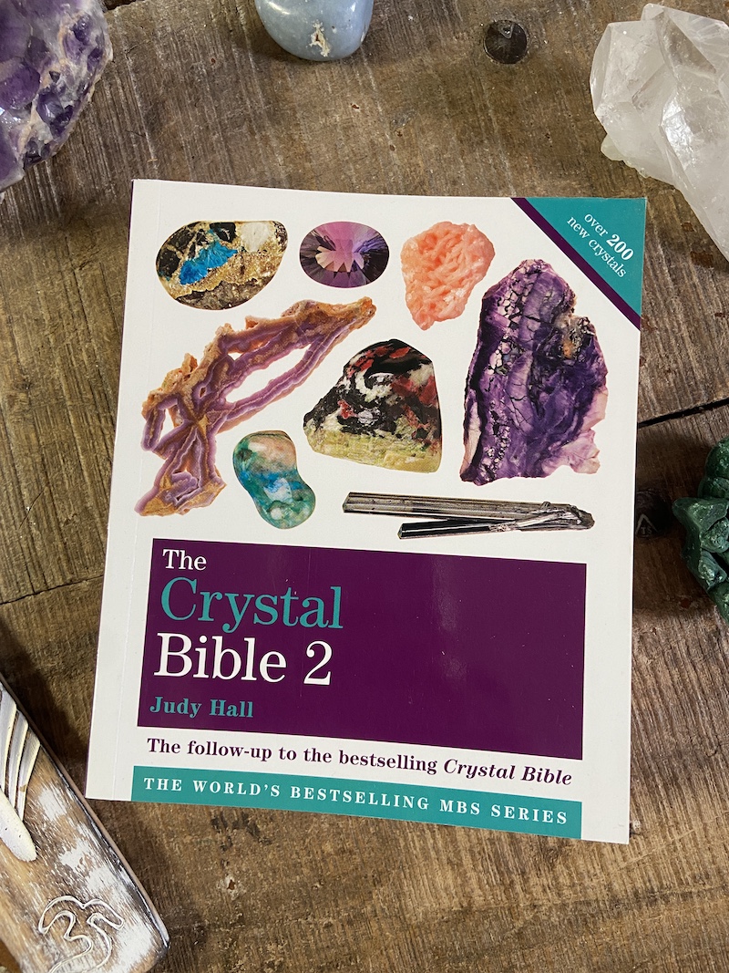 The Crystal Bible (Nr 2)