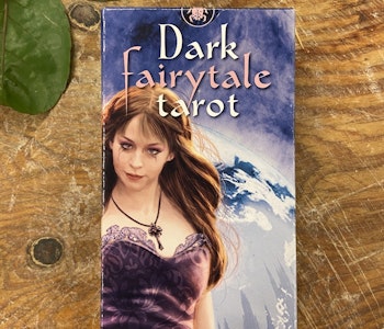Dark Fairytale Tarot (Tarot)