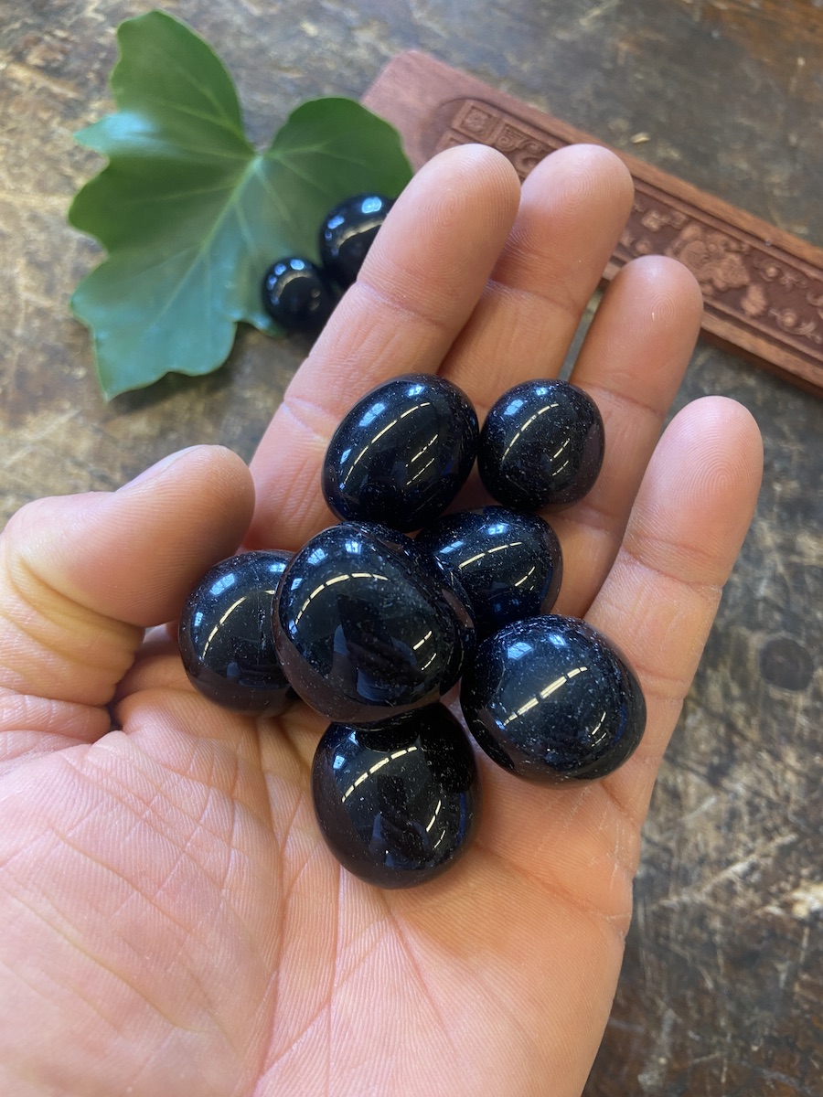 Obsidian (Cuddle Stone)