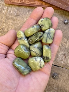 Opal Grön, trumlad